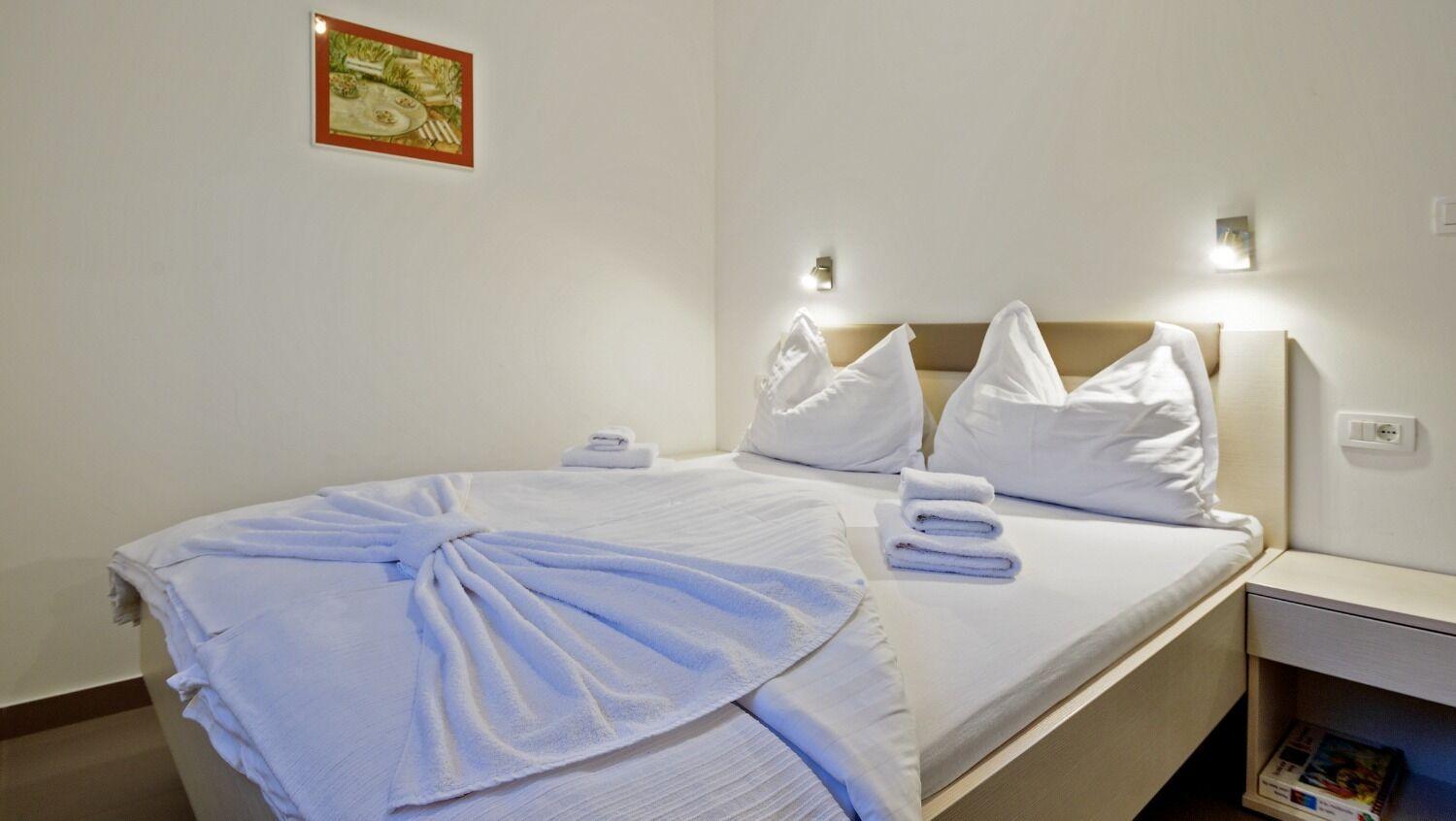Apartments Bisernica-With Pool Razanj Luaran gambar