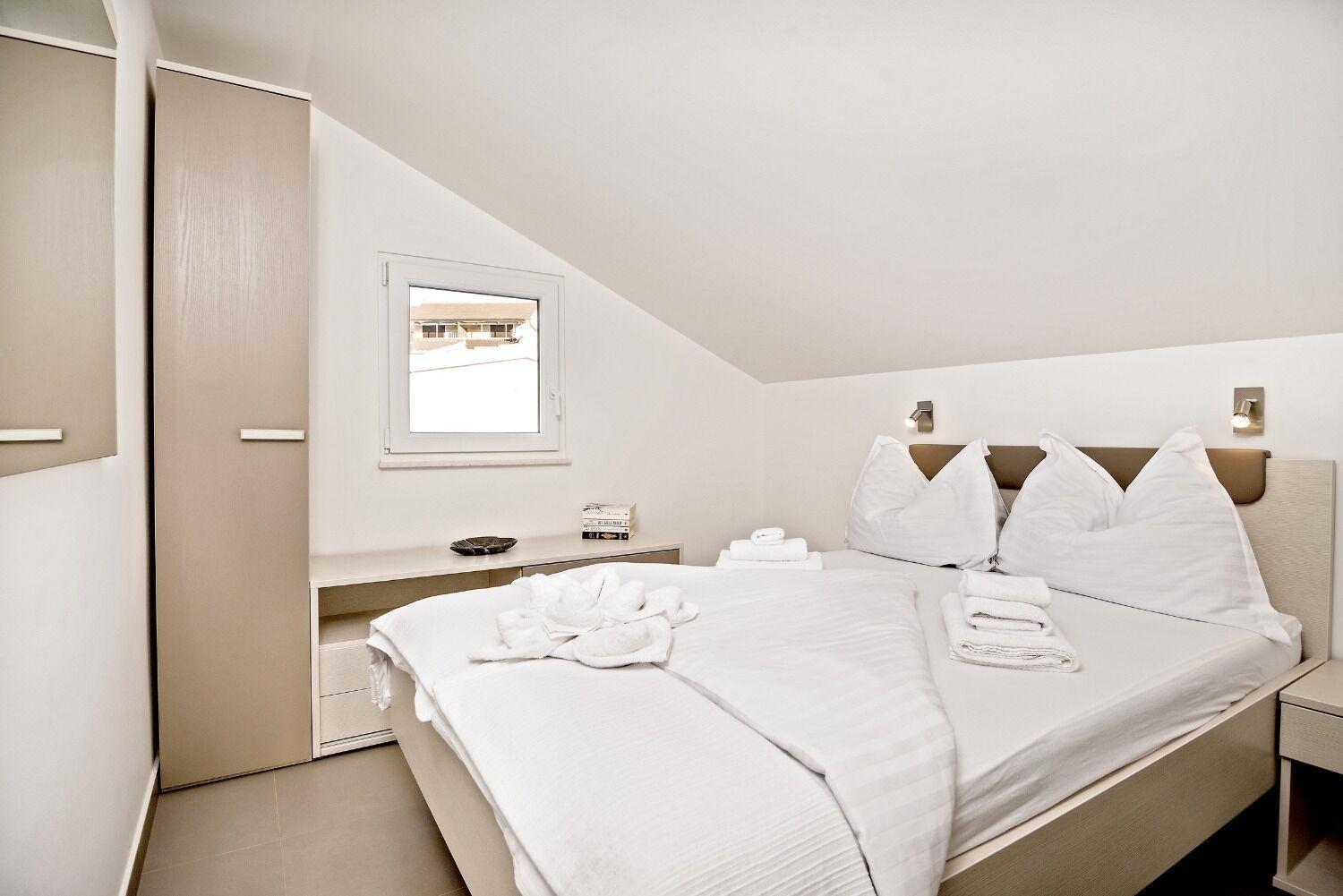 Apartments Bisernica-With Pool Razanj Luaran gambar