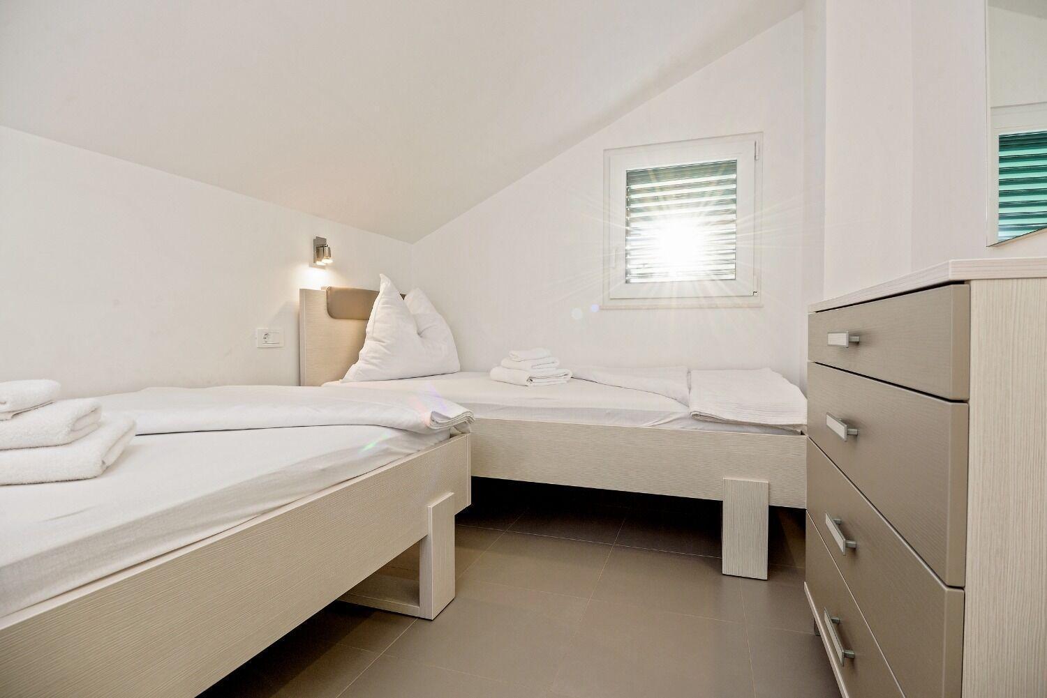 Apartments Bisernica-With Pool Razanj Luaran gambar