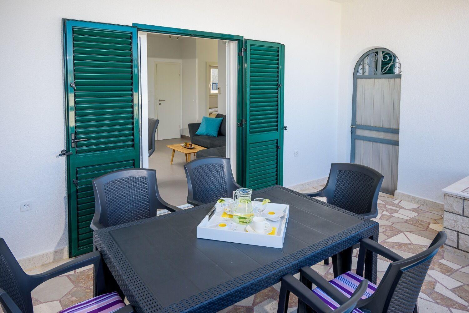 Apartments Bisernica-With Pool Razanj Luaran gambar