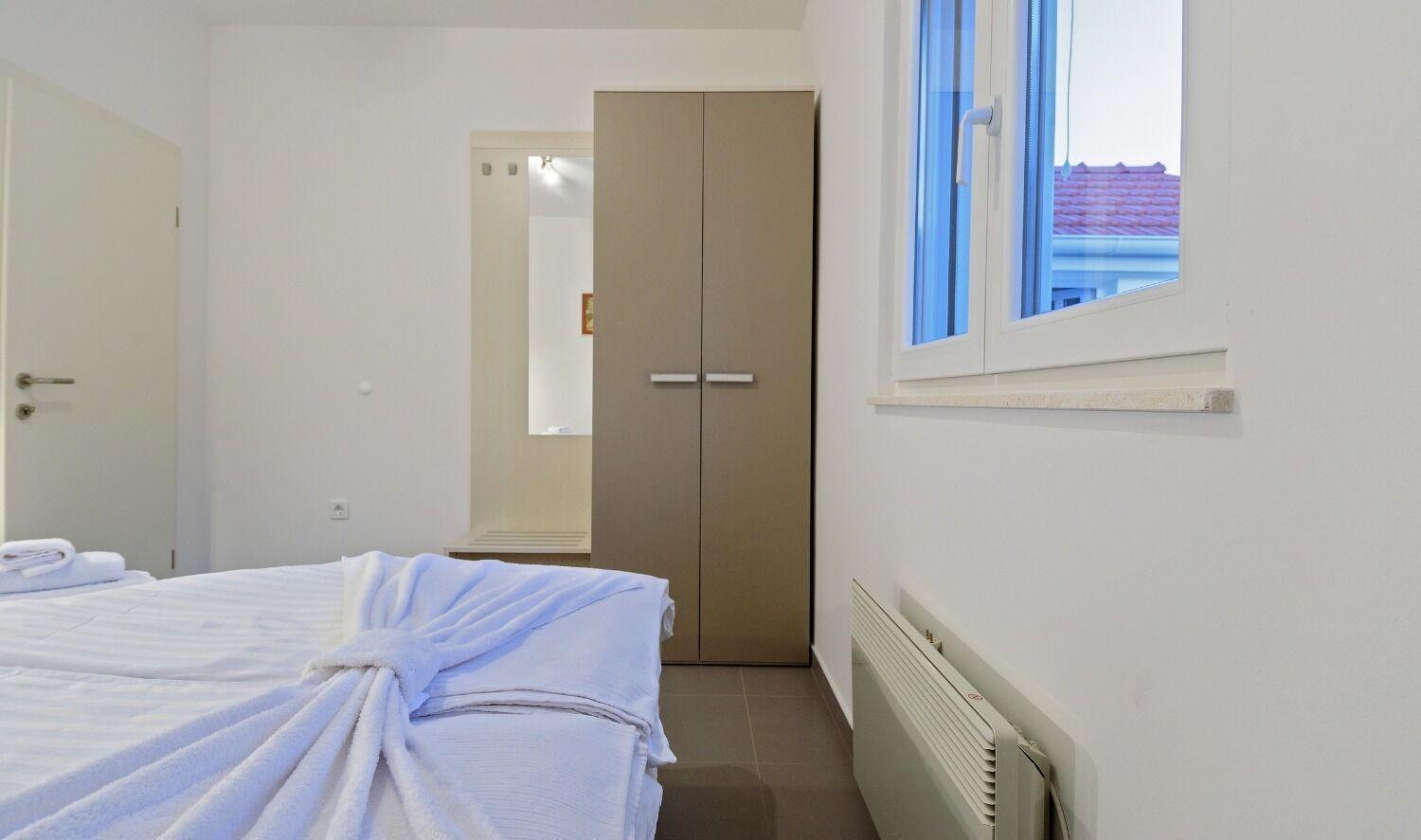 Apartments Bisernica-With Pool Razanj Luaran gambar