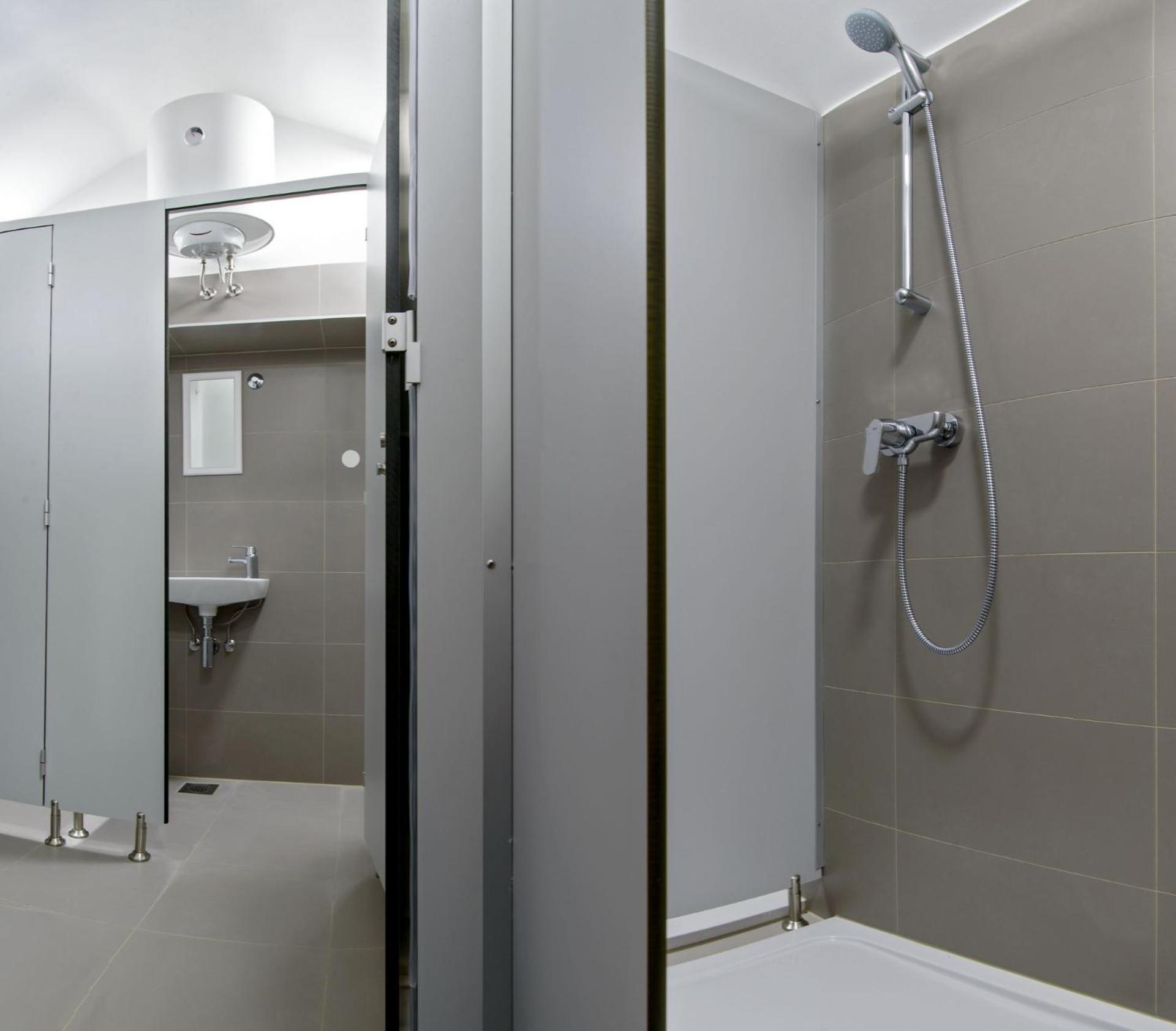 Apartments Bisernica-With Pool Razanj Luaran gambar