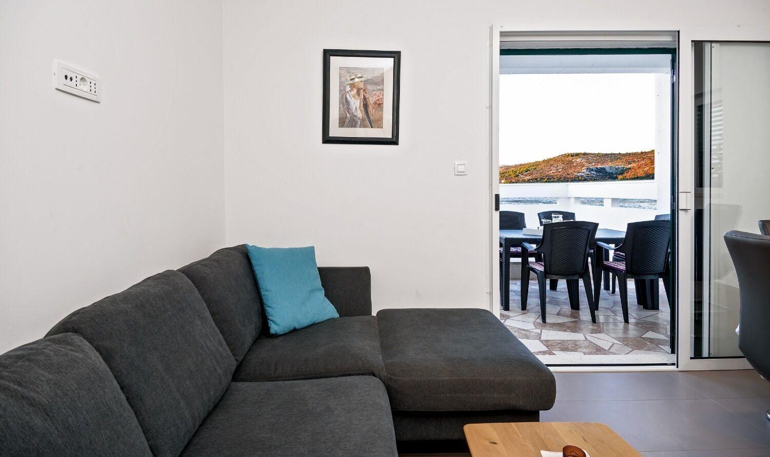 Apartments Bisernica-With Pool Razanj Luaran gambar